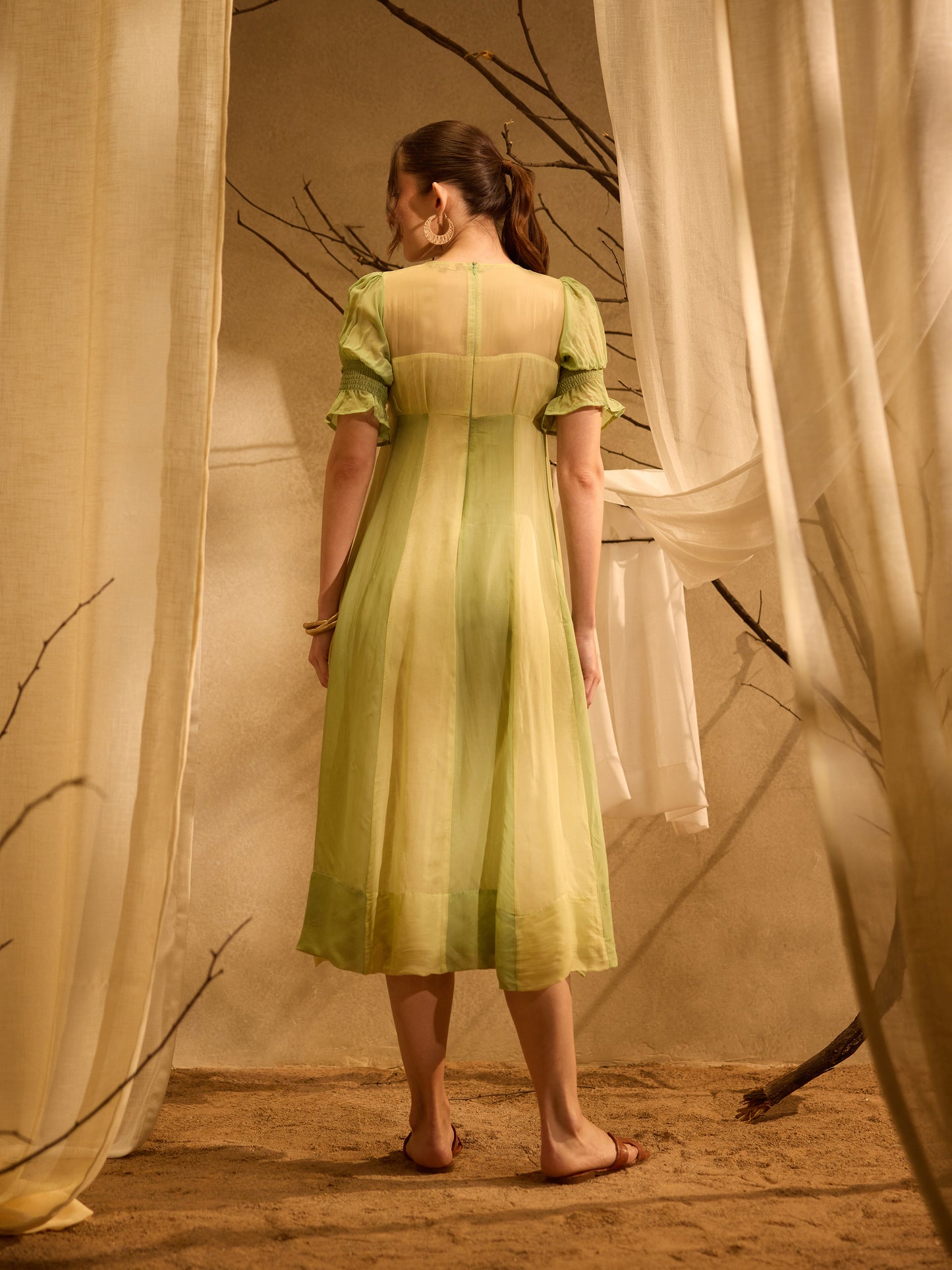 Willow Breeze Midi Dress